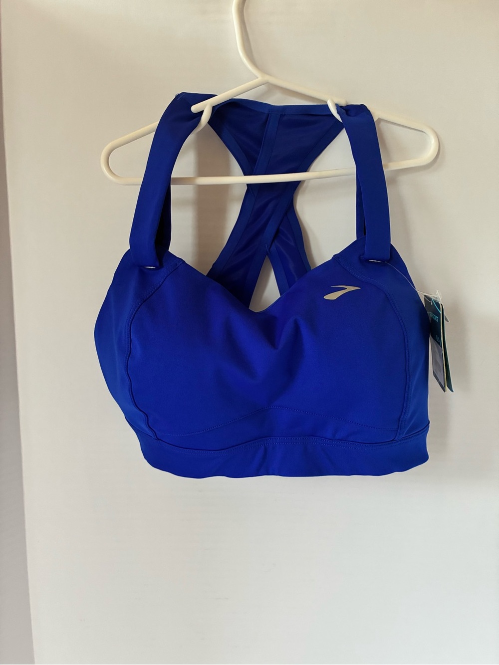 Women’s NWT BROOKS Sports Bra 32D